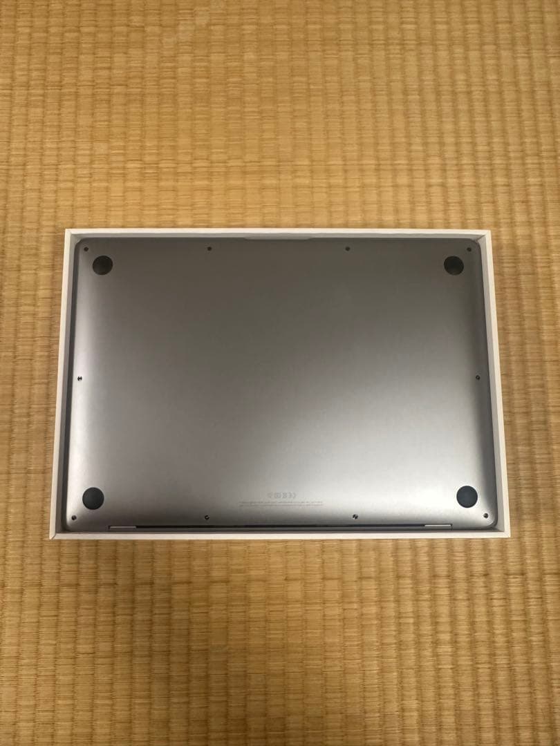 Apple MacBook Air シルバー (M1, 2020)