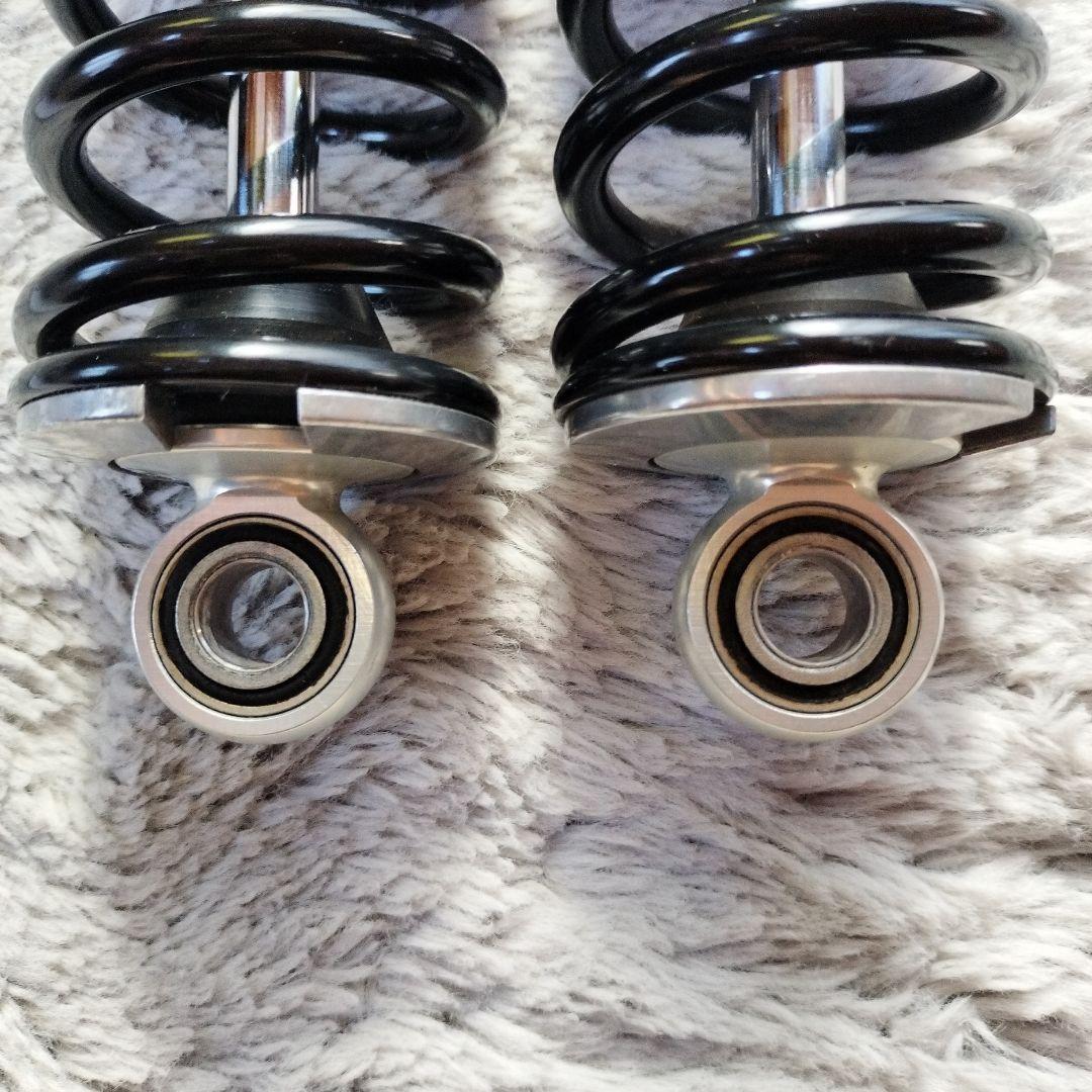 ハーレー　オーリンズ　リアサスペンション