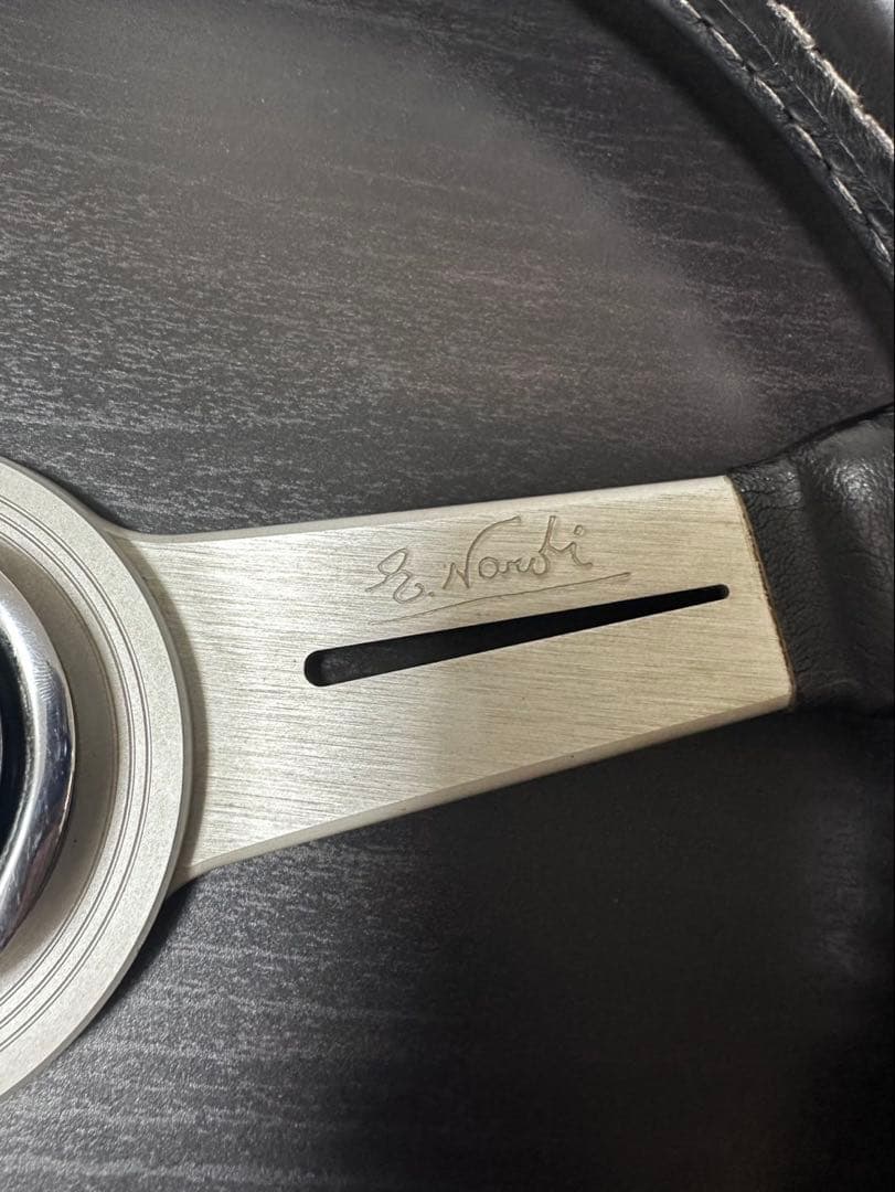 ナルディクラシック　ナルディハンドル　36㎝