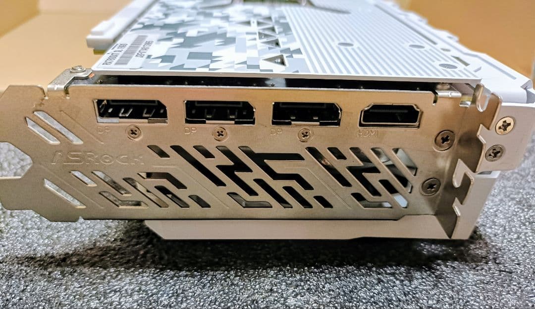 【美品】Radeon RX7800XT 16GB OC SteelLegend