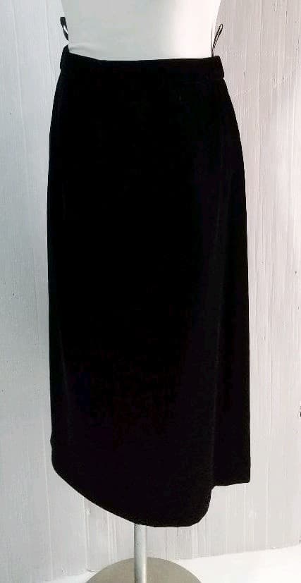 未使用品ROMANCEE/高級ベルベット アゲハラ　スカートスーツ黒