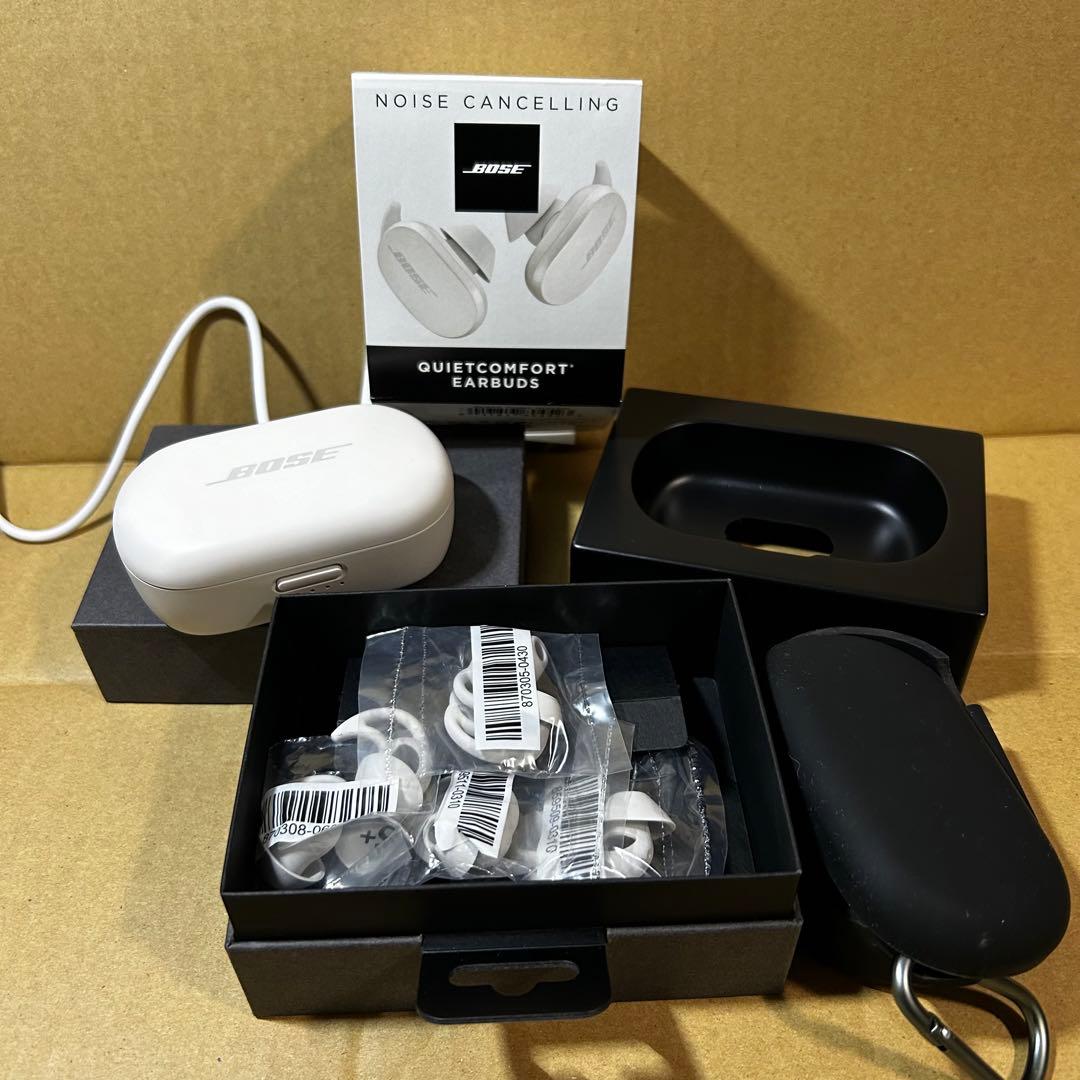 白ボーズ BOSE QUIETCOMFORT EARBUDS ワイヤレスイヤホン