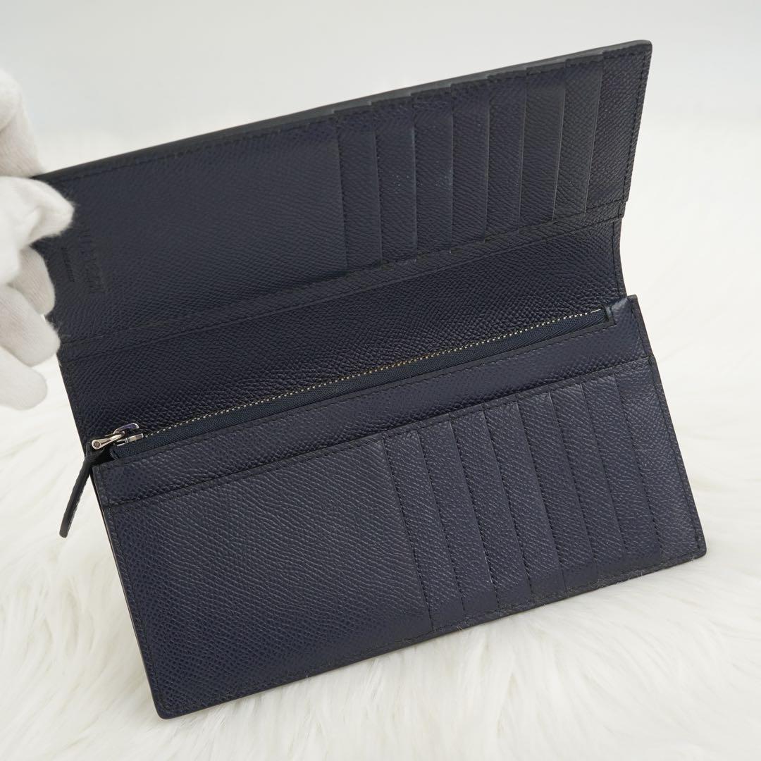 極美品　BURBREEY LONDON 長財布　二つ折り　ロゴグラム　ネイビー