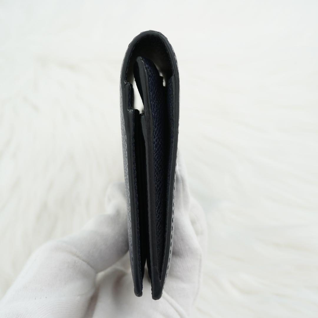 極美品　BURBREEY LONDON 長財布　二つ折り　ロゴグラム　ネイビー