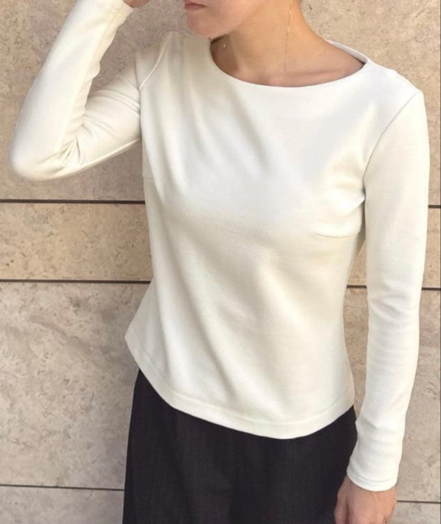 JENNE美バストライン裏起毛カットソー/ホワイト/S新品未使用ジェンヌ長袖