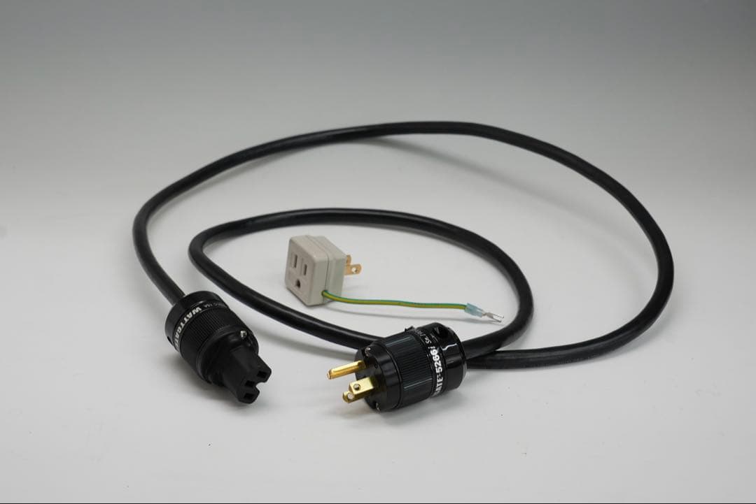 the t.amp S-100 MKII パワーアンプ