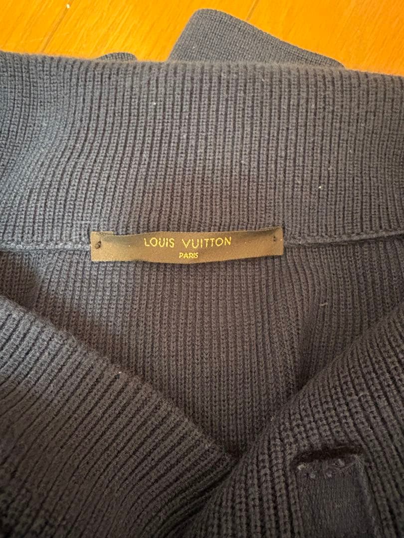 ルイヴィトン　ネイビー ハイネックセーター Lサイズ