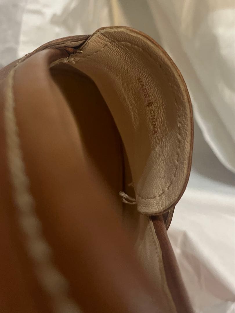 PRADA 厚底ローファー