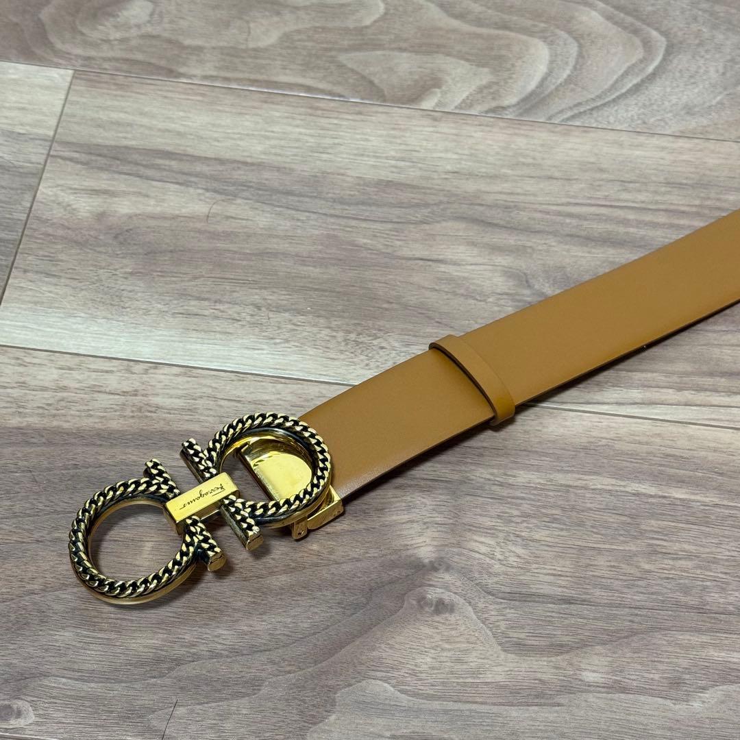 美品 Salvatore Ferragamo ガンチーニベルト キャメル