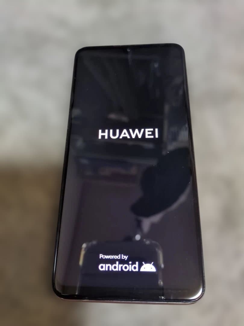 p30 lite 白 フリーSiM