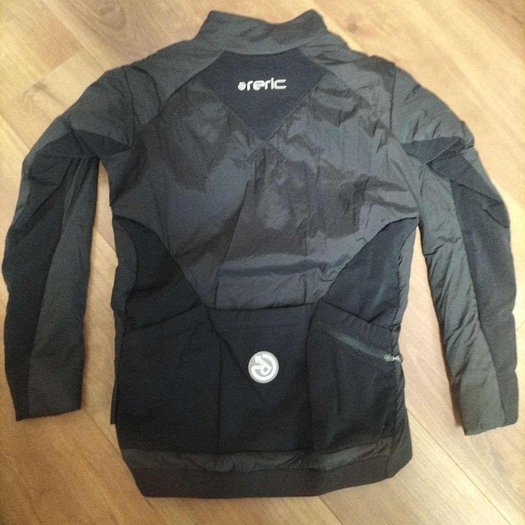 レア 新品 レディースS reric レリック インサレーション 長袖 ブラック