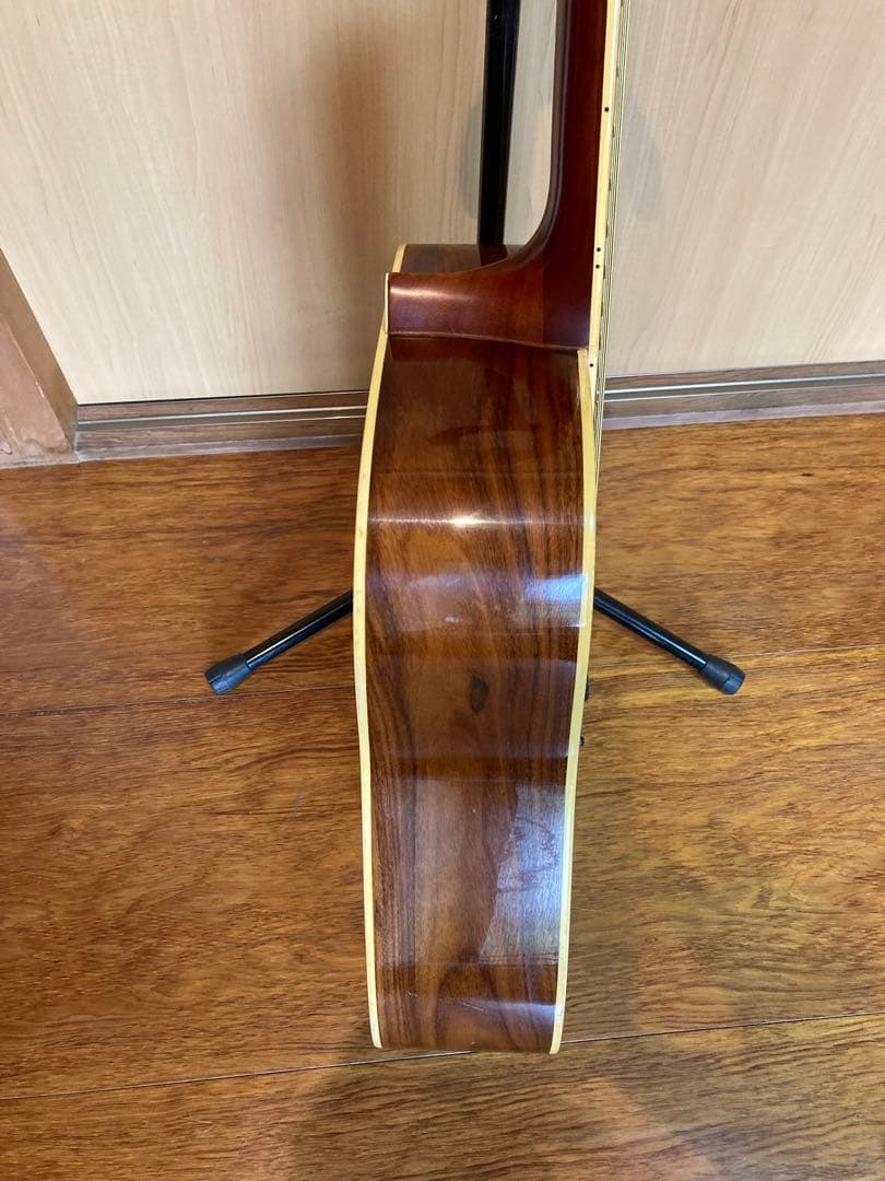 モーリスアコースティックギタージャパンヴィンテージ　ハードケース付　morris