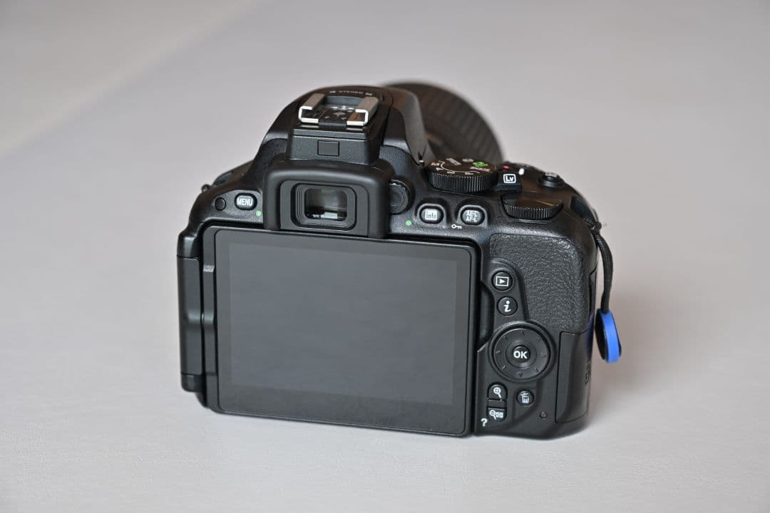 ニコン 一眼レフ D5500 18-140mm 55-200mm レンズセット