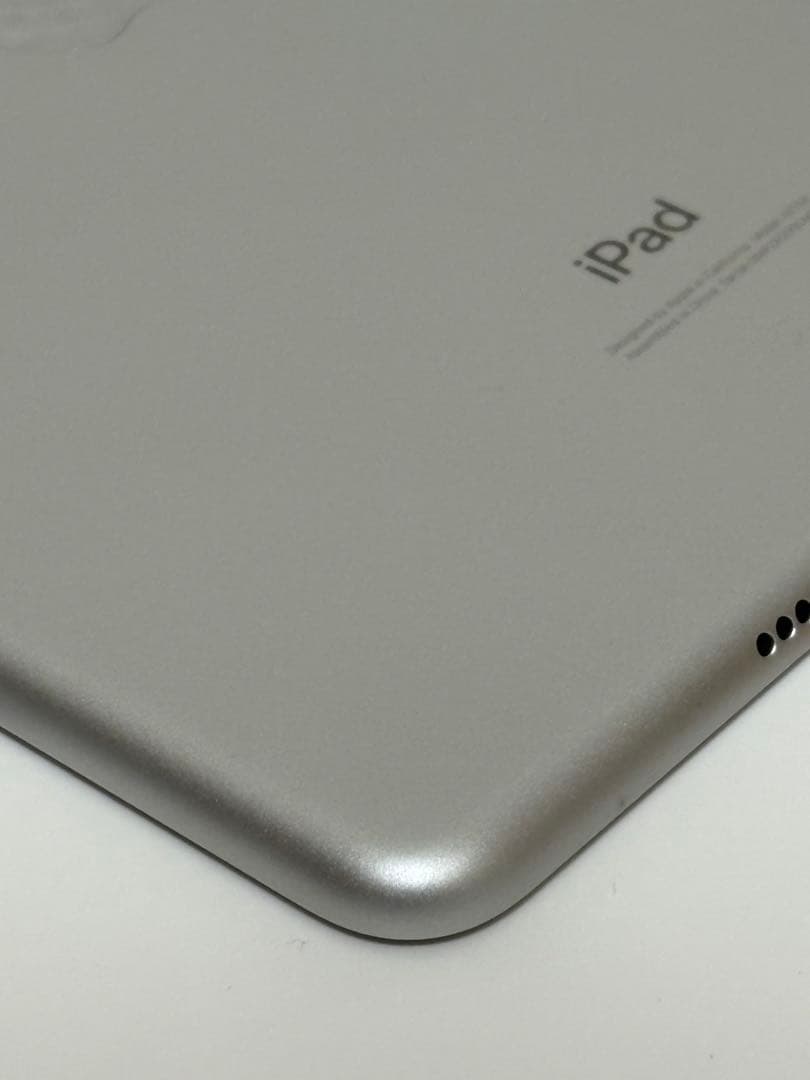 iPad mini 第5世代（MUQX2J/A）7.9inch 64GB