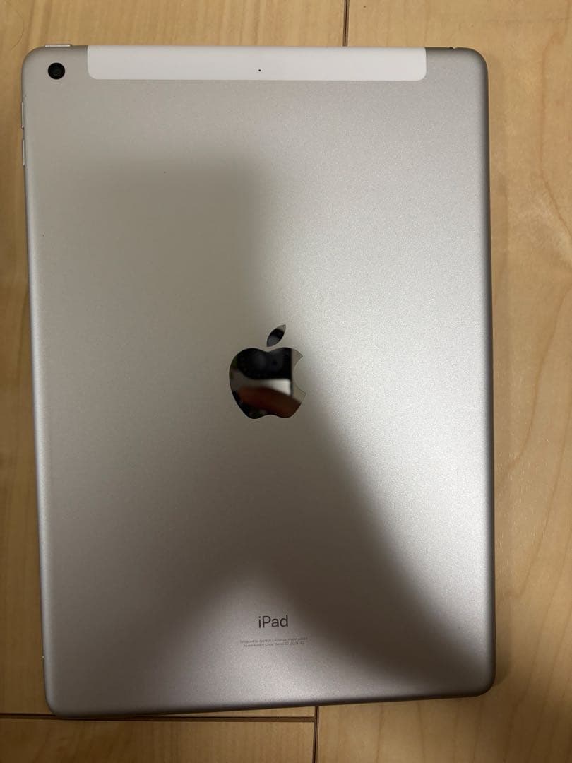 iPad 10.2インチ シルバー 本体　9世代