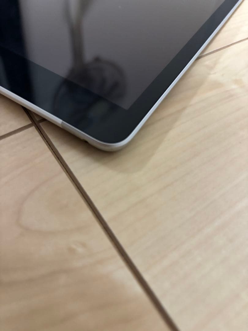 iPad 10.2インチ シルバー 本体　9世代