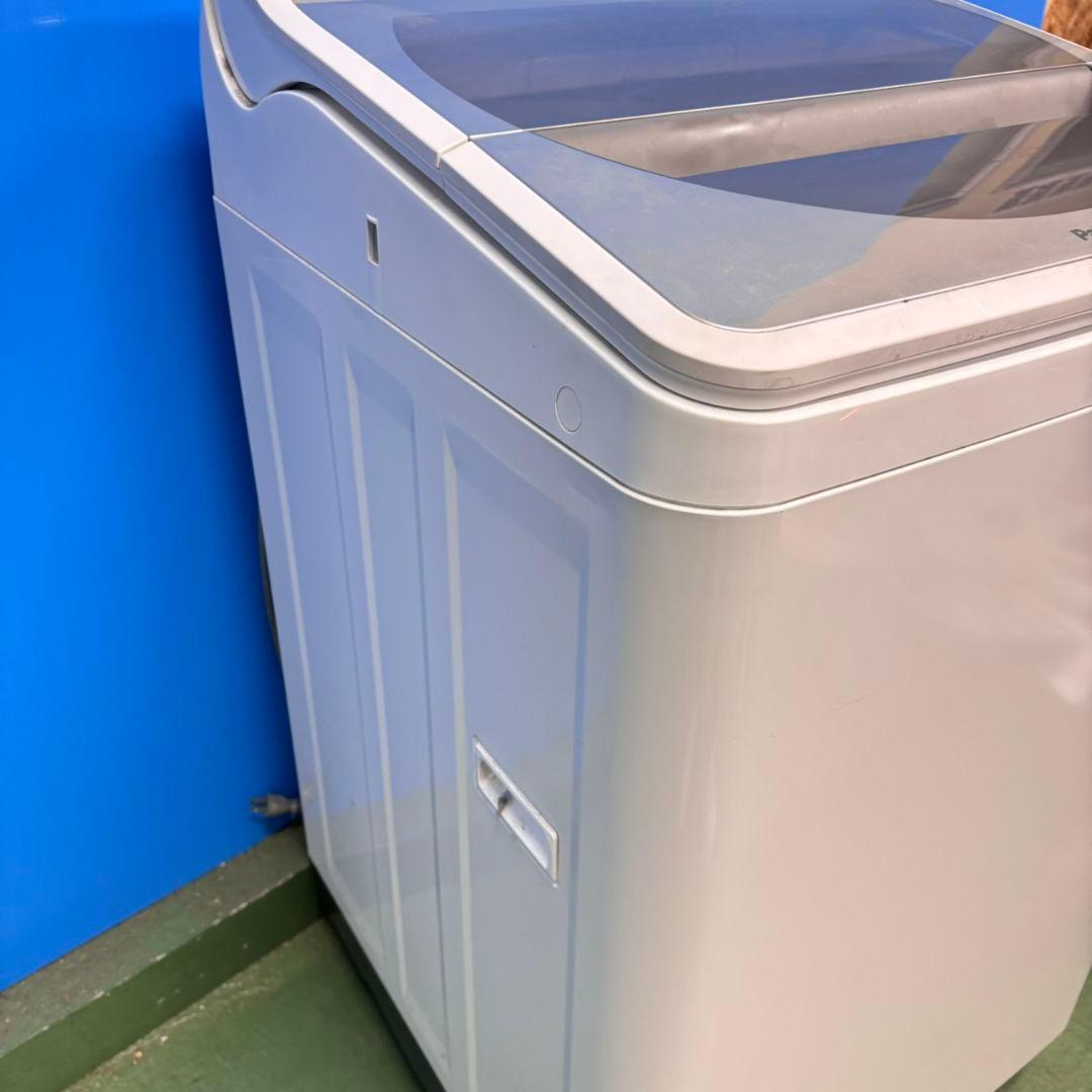 679 Panasonic家庭用洗濯機　１０キロ　小型　一人暮らし　家庭用サイズ