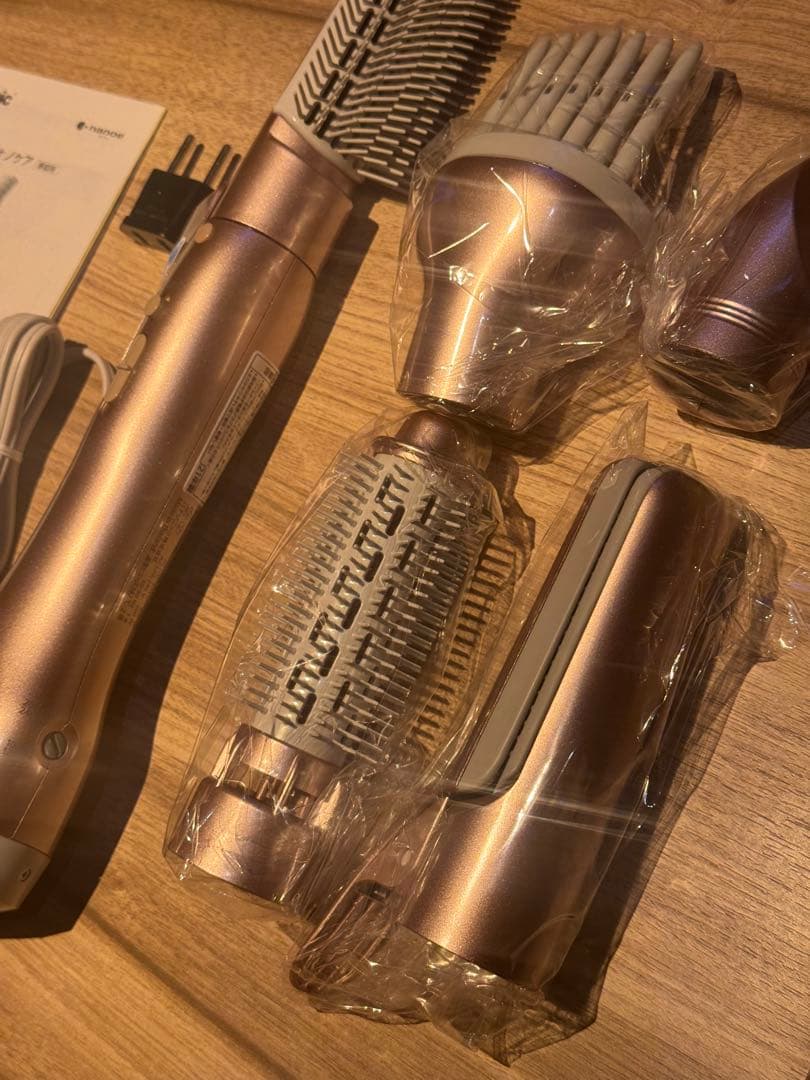 未使用　EH-KN9F パナソニック　くるくるカールドライヤー　ナノケア