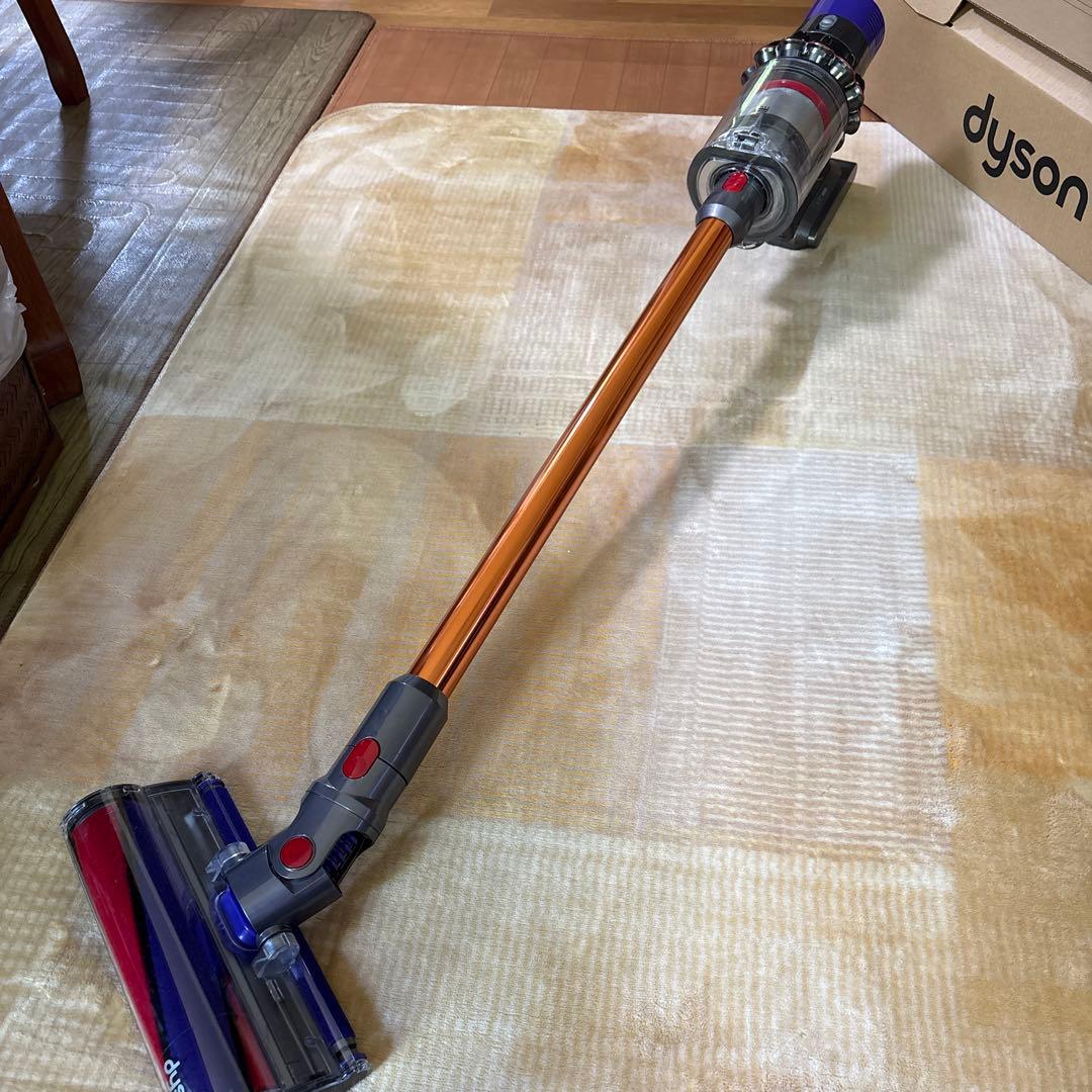 〜ロッキーさん専用〜Dyson SV12コードレス掃除機 Cyclone V10