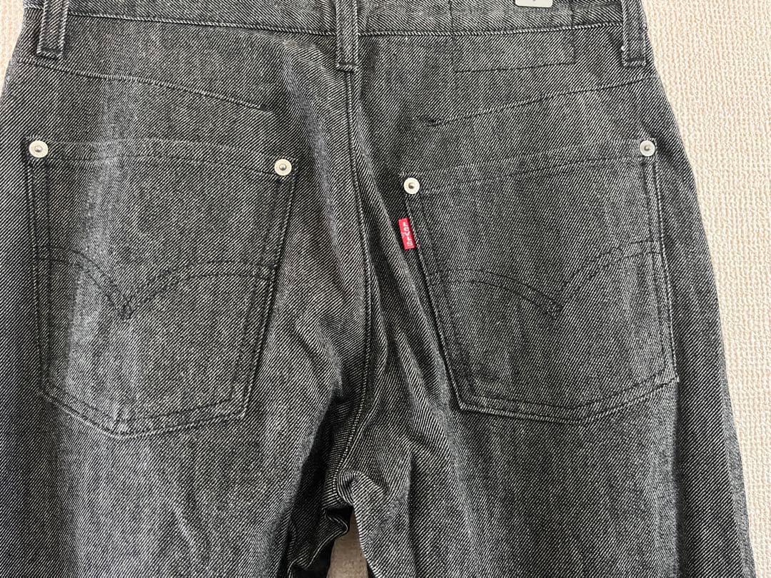 W31リーバイス エンジニアード　先染ブラック　日本製　アーカイブ　立体裁断