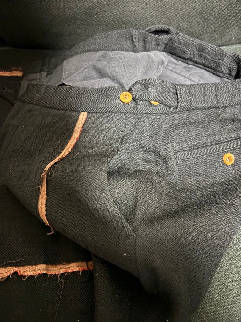 コムデギャルソンオムプリュス　aw 茶ラインほつれ加工スラックス