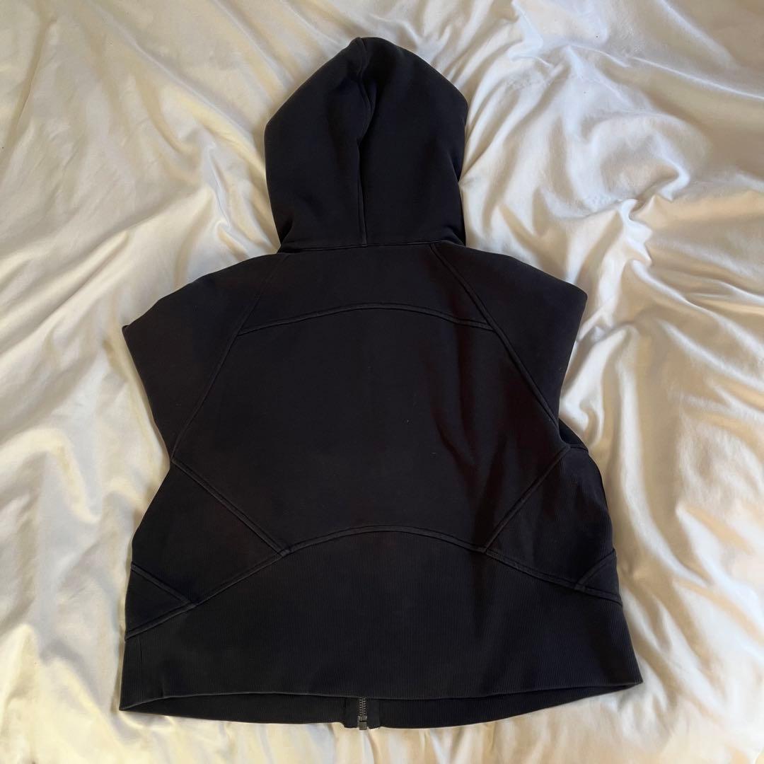 ルルレモン　scuba hoodie ブラックフード付きパーカー