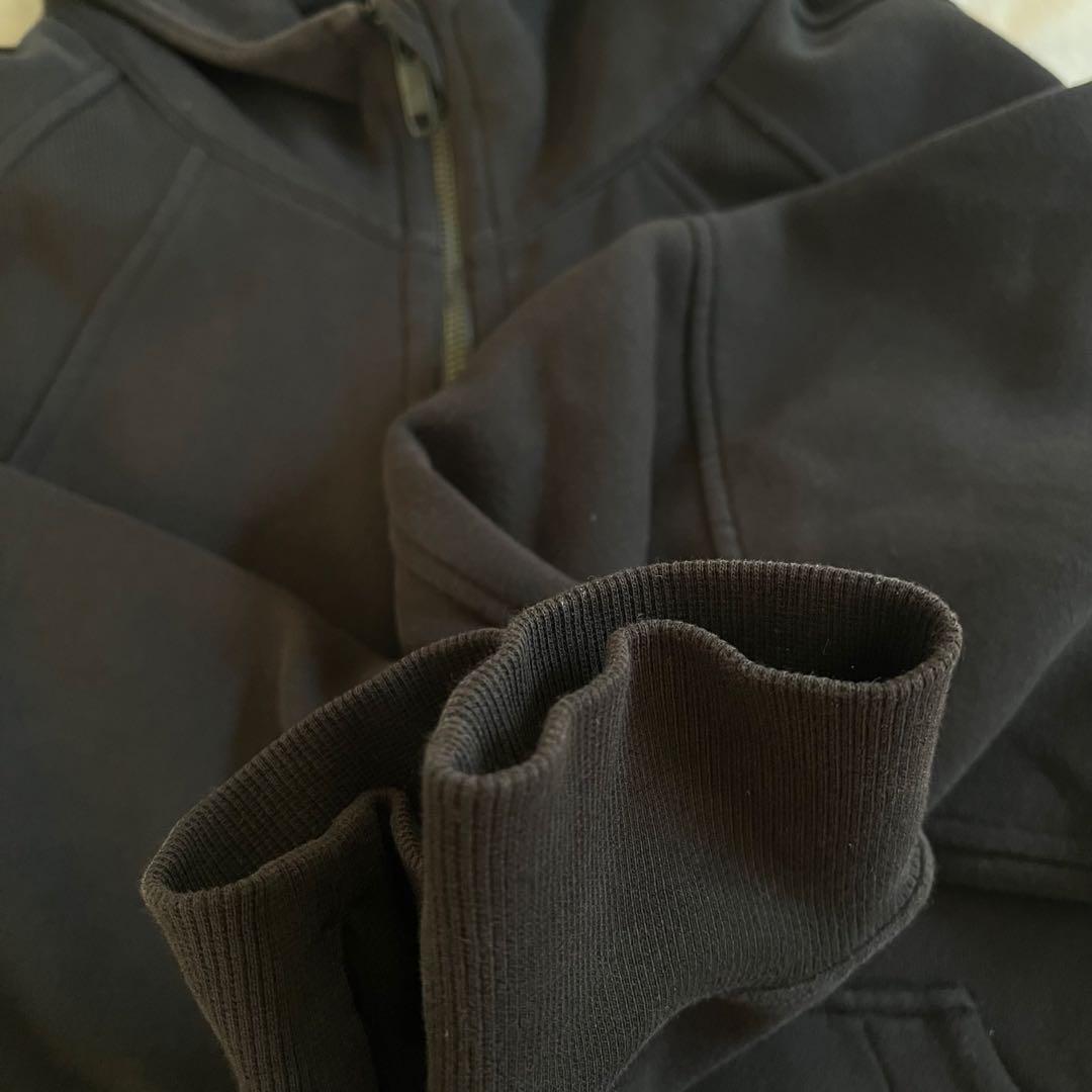 ルルレモン　scuba hoodie ブラックフード付きパーカー