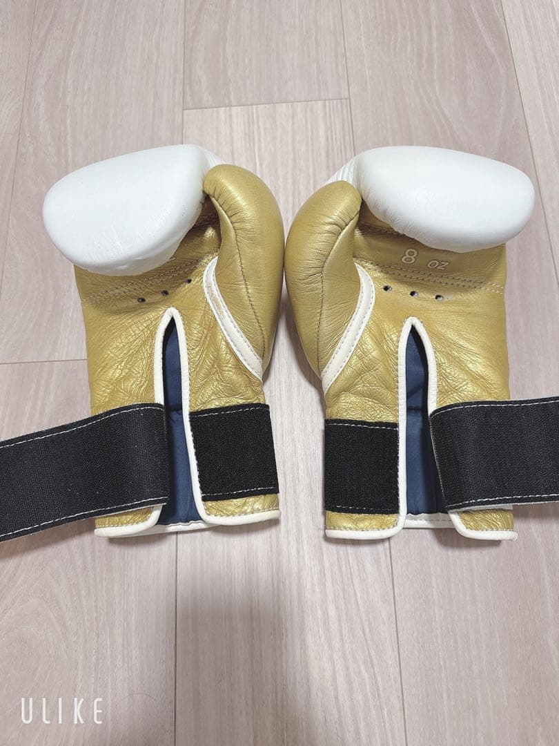 Winning ボクシンググローブ ホワイト/ゴールド