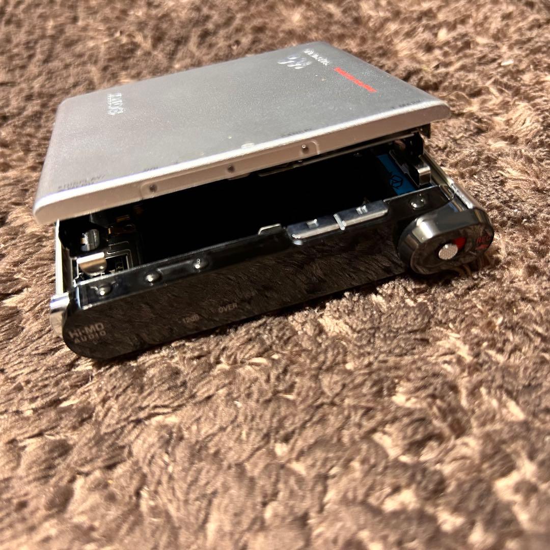 ポータブルプレーヤー SONY Hi-MD WALKMAN