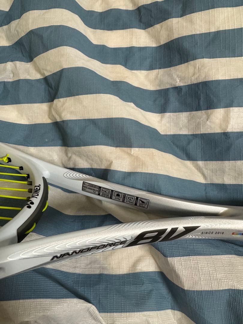 ヨネックス　カスタムフィット　ナノフォース8V