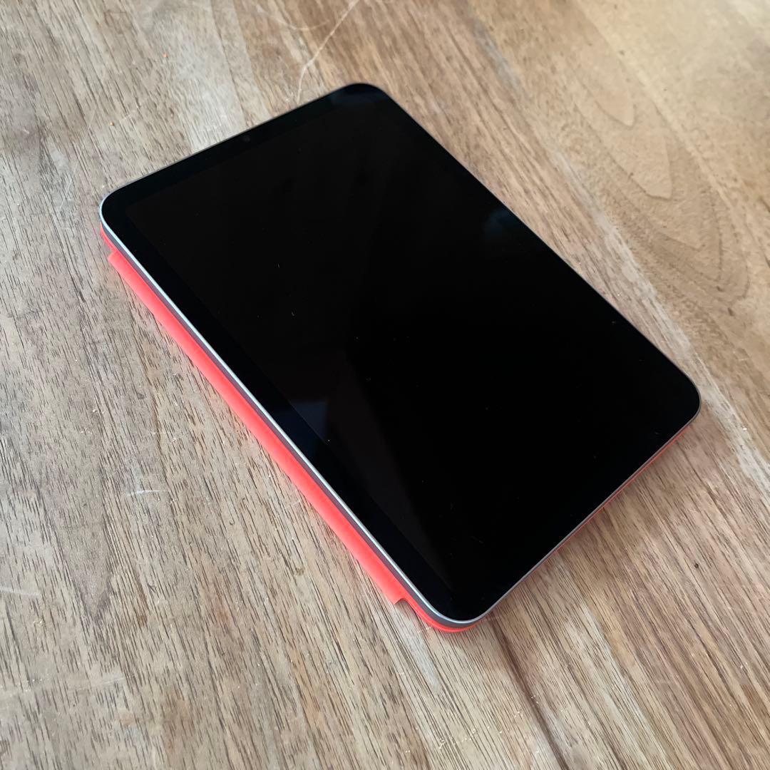 iPad mini A17 Pro Wifi Smart Folio付き