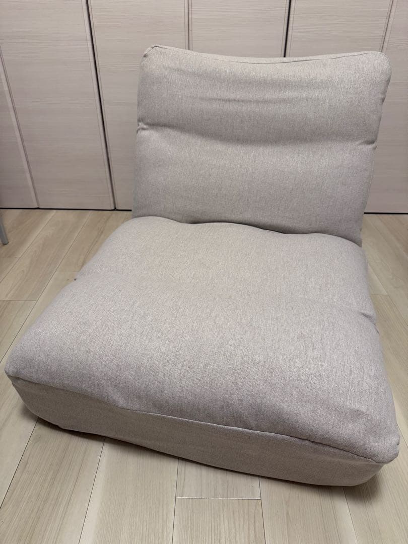 つながるワイドポケットコイル座イス【ニトリ】