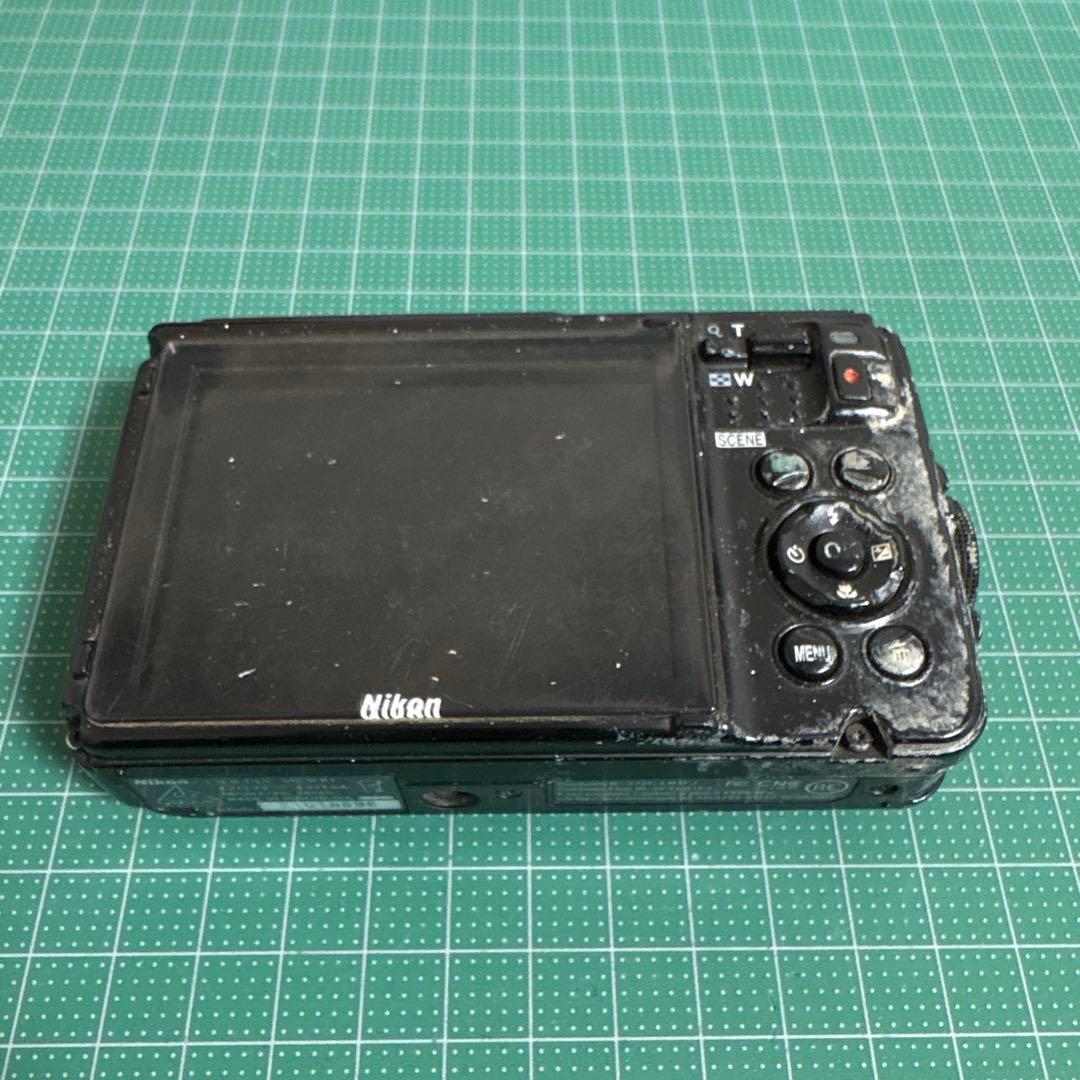 亘*様 ジャンク品　デジタルカメラ 4個セット　Nikonなど