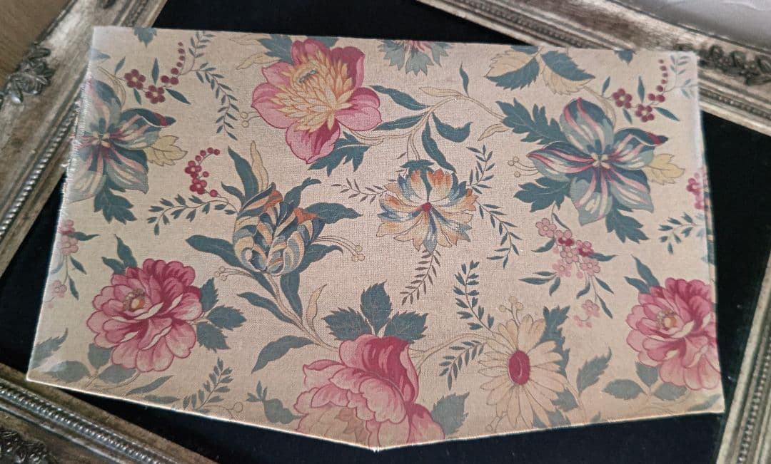 フランスアンティーク　カルトナージュボックス　大柄花柄