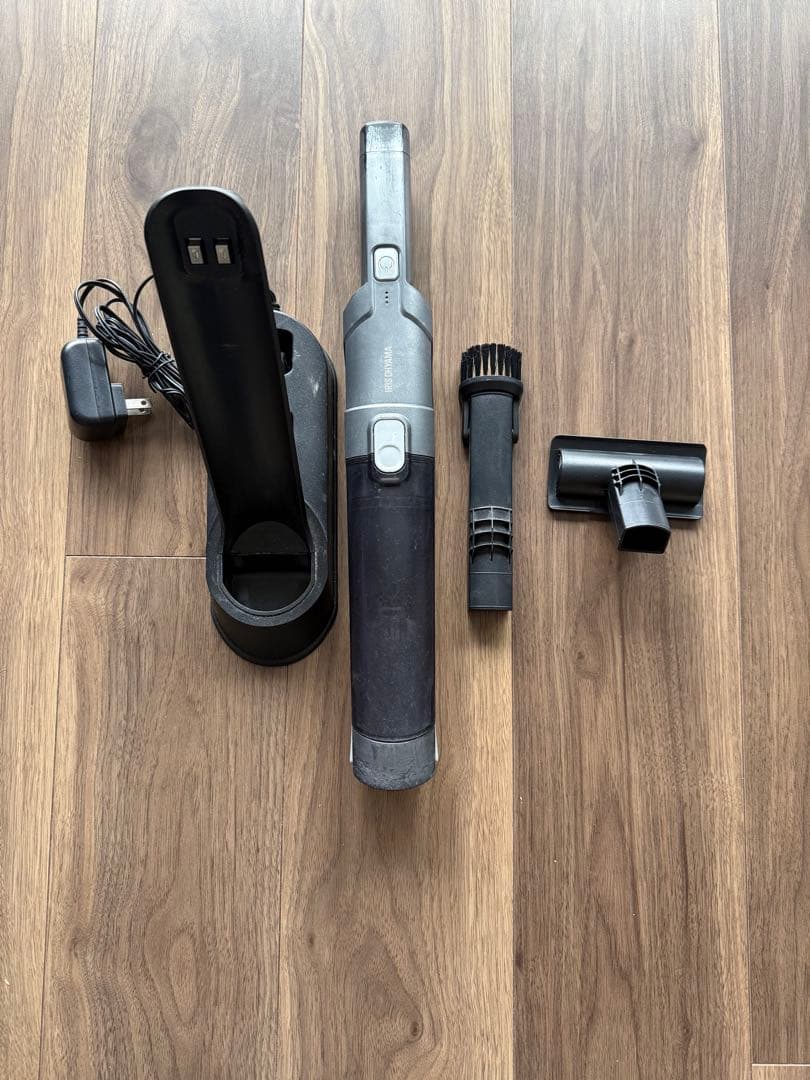 アイリスオーヤマ スティッククリーナー 本体 充電スタンド付 IC-H50-B