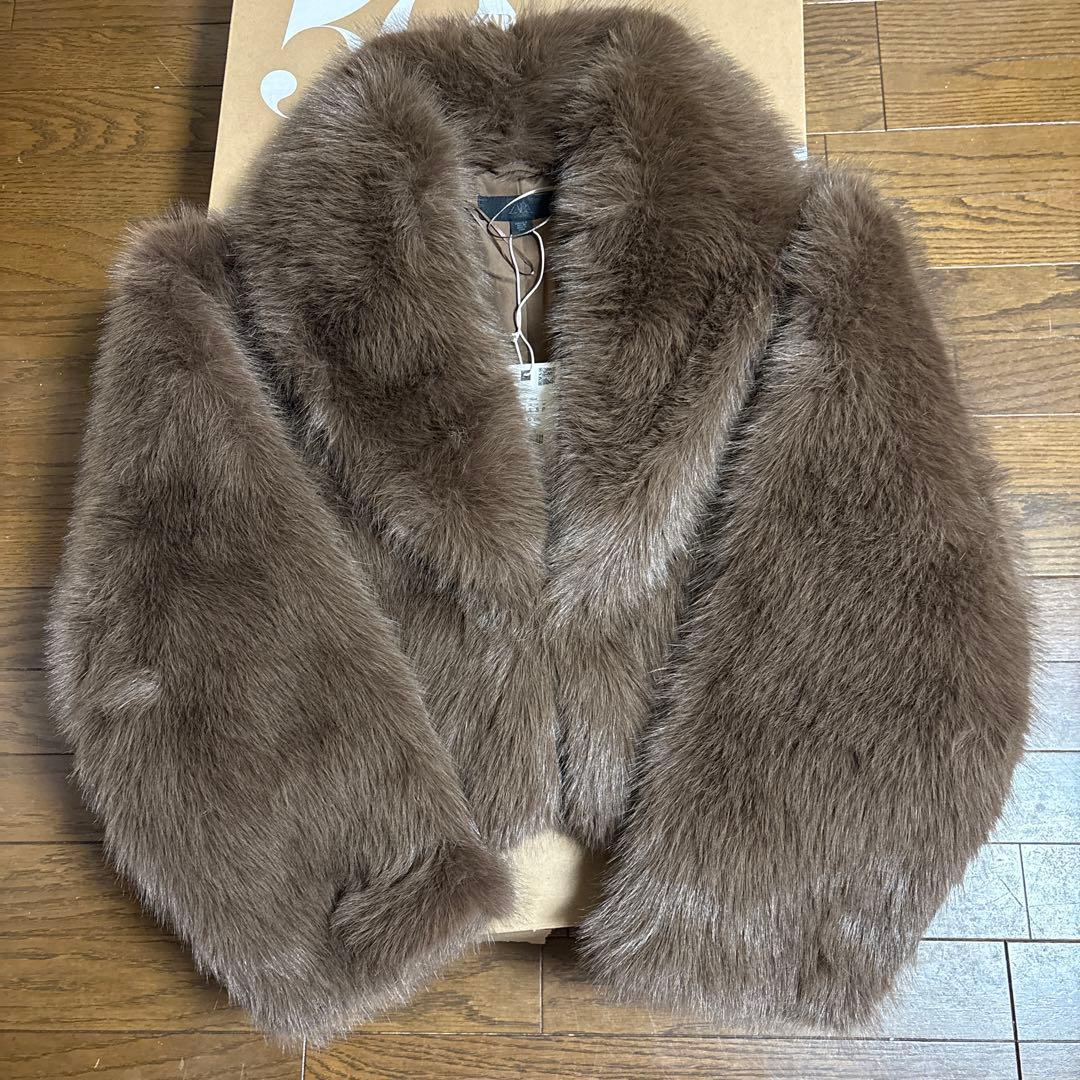 １/28本日までの出品になります！ZARAショートフェイクファーコート　Sサイズ