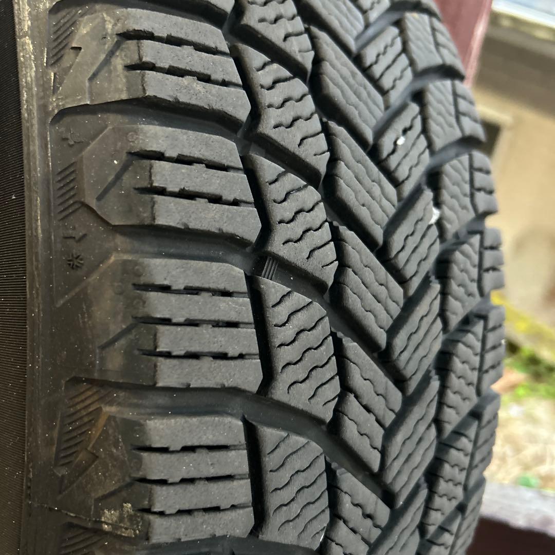 O*a様 Michelin 205/60R16 スタッドレスタイヤセット 引き取