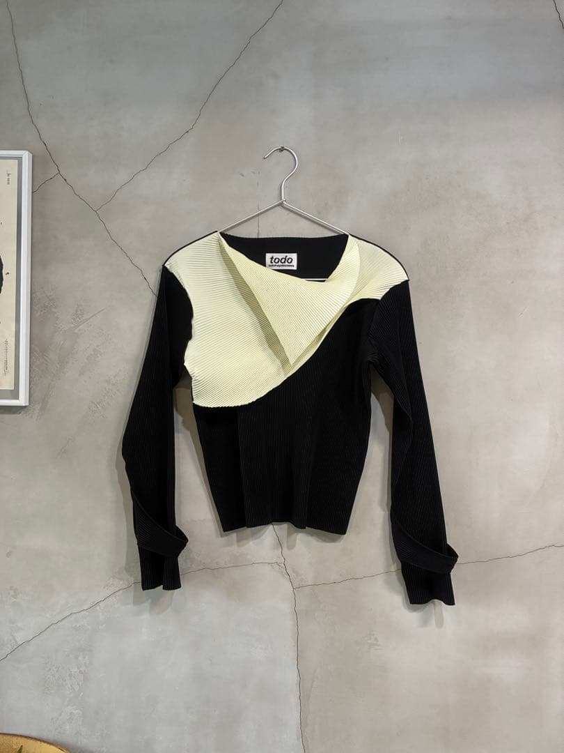 kotohayokozawa todo 長袖トップス コトハヨコザワ