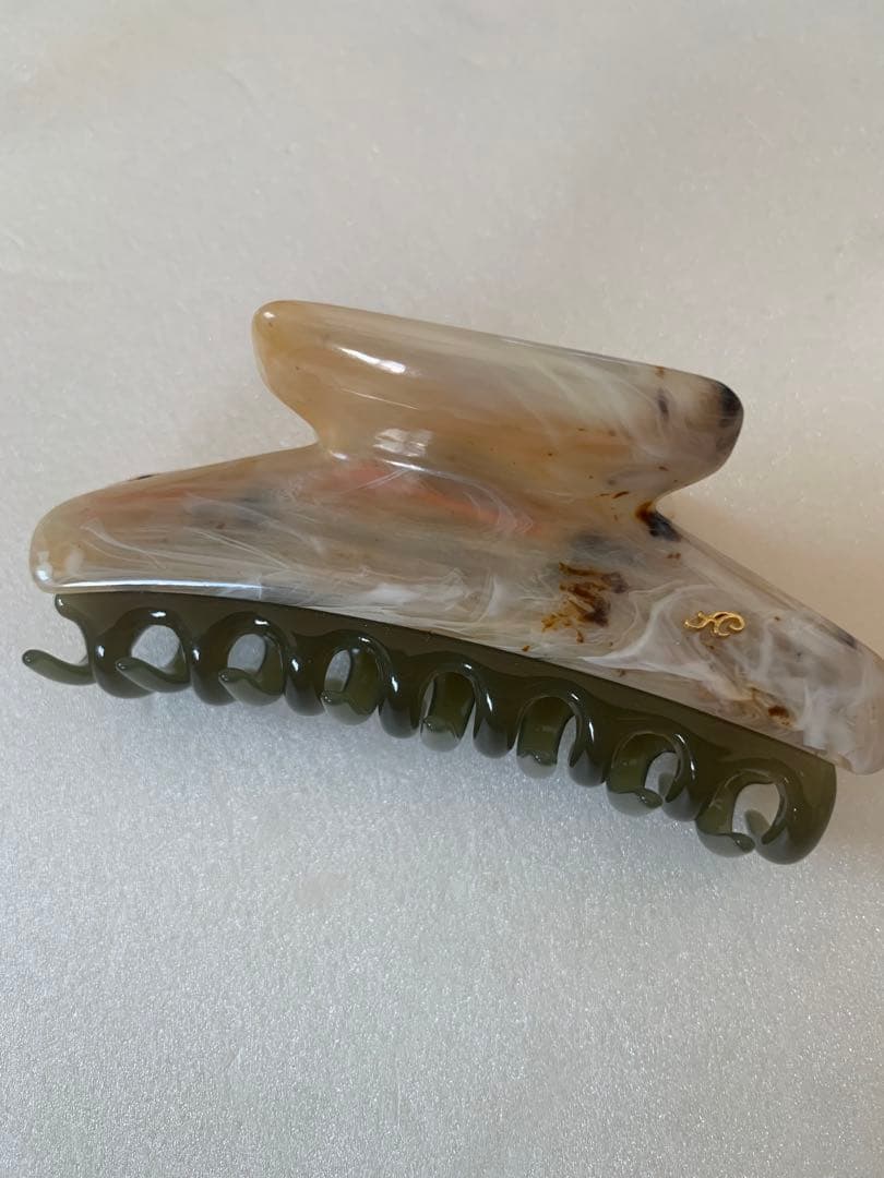 マーブル模様 ヘアクリップ マーブルベージュ