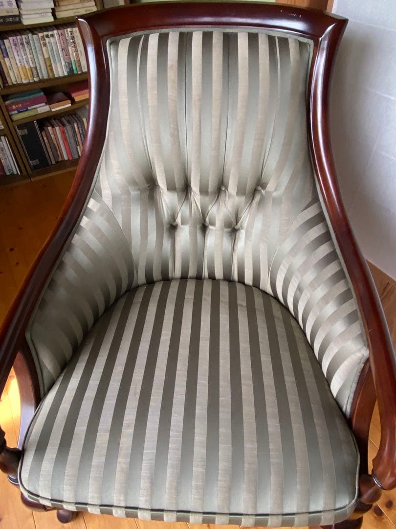 高級家具マルニのクラシックストライプ1人掛けソファ　地中海シリーズ