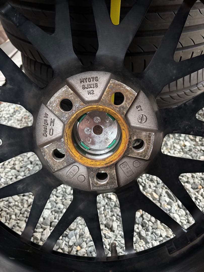 MSW OZ ブラック 225/40 R18 ホイールセット 4本