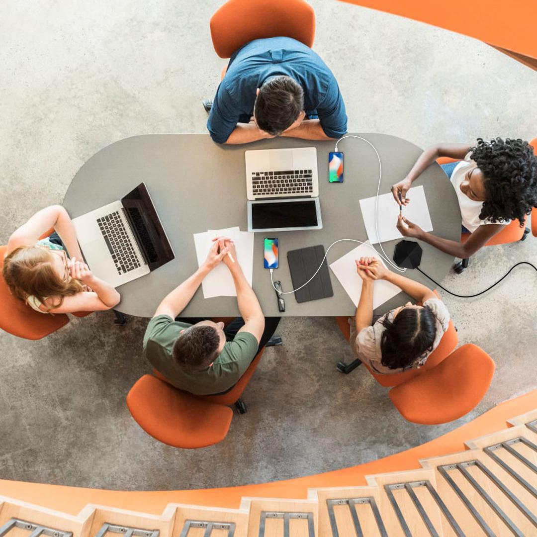 タワー式 6USB 8コンセント 急速充電 雷ガード 過負荷保護 電源タップ