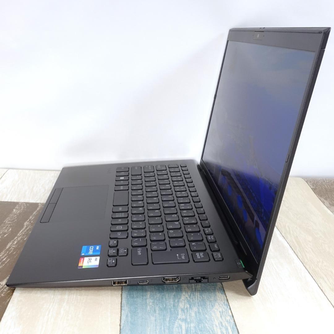 使用時間僅少で極美品の薄型軽量ＰＣ✨１１世代ｉ５に超高速新品ＳＳＤ１ＴＢ✨ＬＴＥ