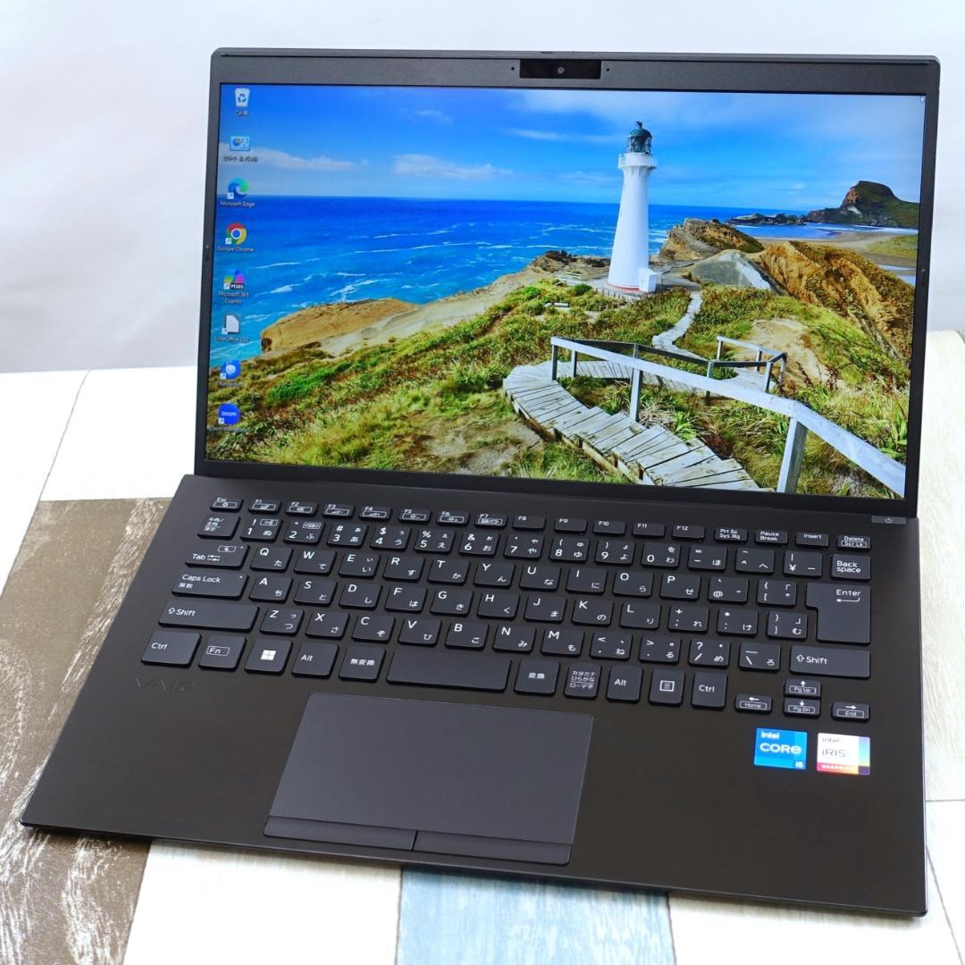 使用時間僅少で極美品の薄型軽量ＰＣ✨１１世代ｉ５に超高速新品ＳＳＤ１ＴＢ✨ＬＴＥ