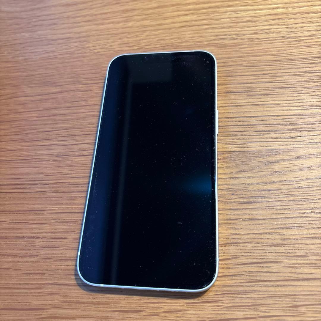 Apple iPhone 13 本体（スターライト）美品