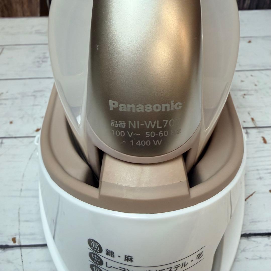 Panasonic コードレス スチームアイロン 家庭用 NI-WL707
