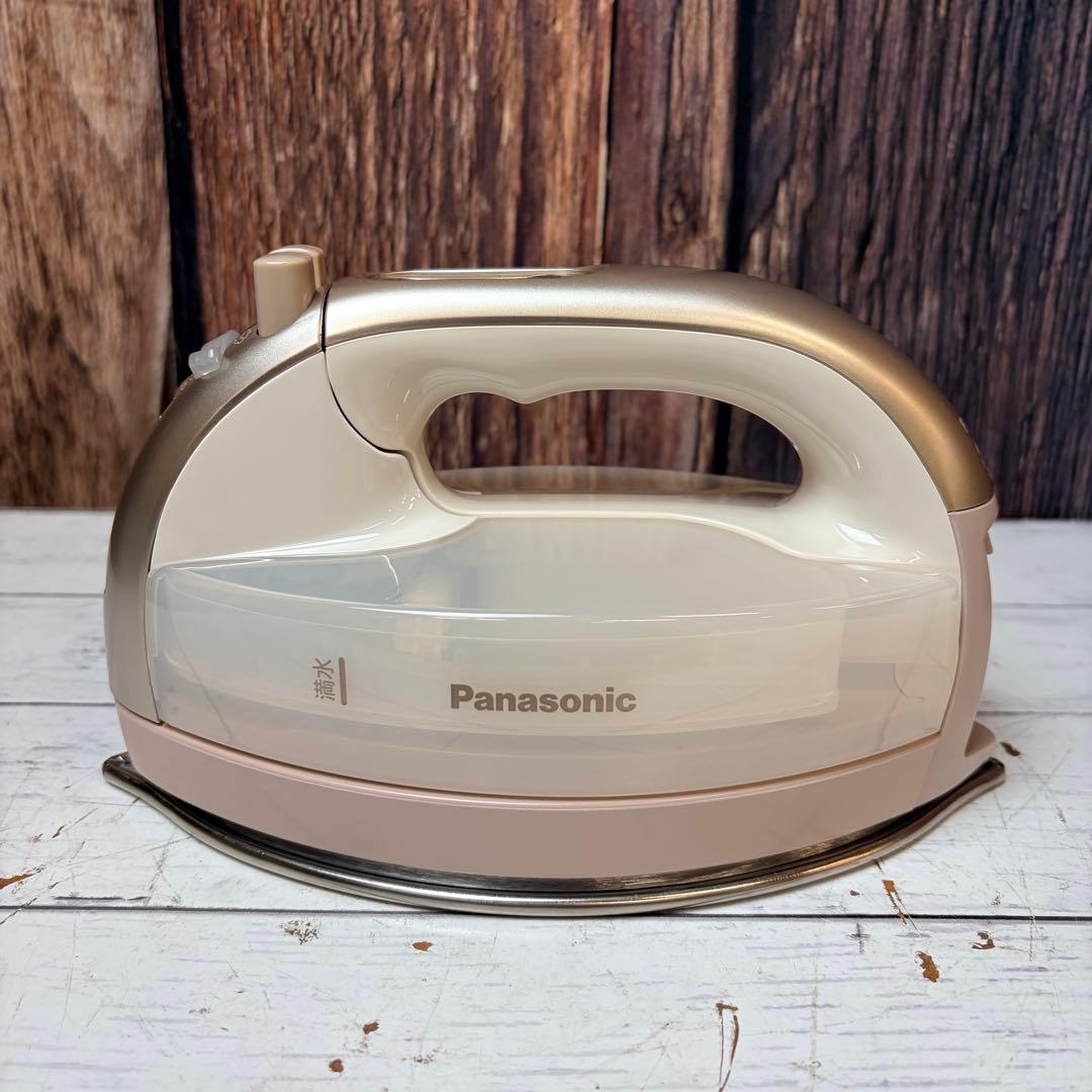 Panasonic コードレス スチームアイロン 家庭用 NI-WL707