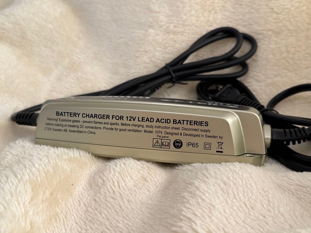 【美品】CTEK 充電器 MXS5.0 バッテリーチャージャー シーテック