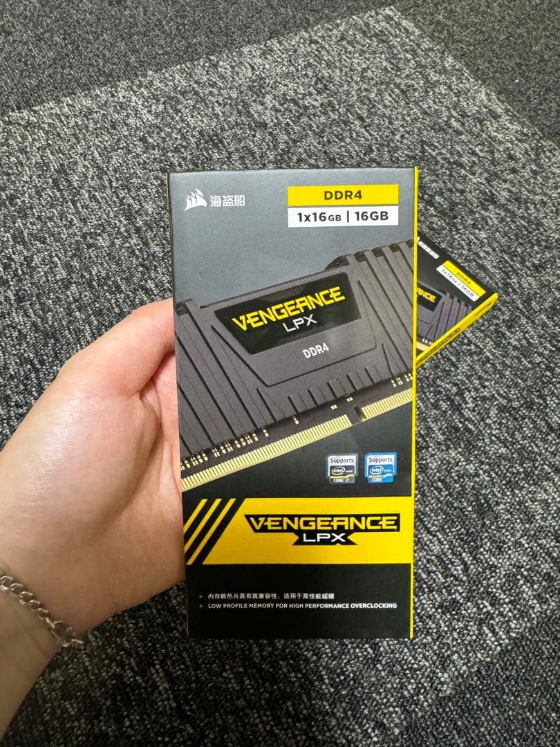 メモリー Vengeance LPX DDR4 32GB 3200MHz