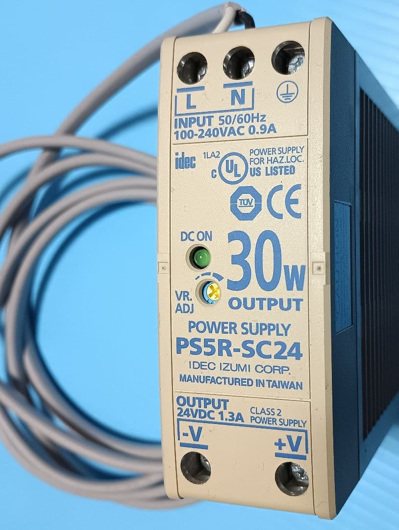 KEYENCE VT5-W07 タッチパネル + PSR-SC24 30W電源